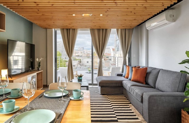 Central Building II - Two Bedroom Apartment, Sleeps 4