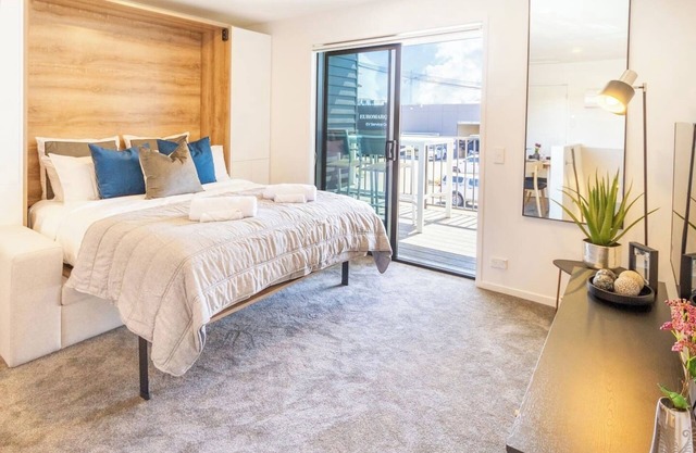 Central City Charm: Pet-Friendly Studio