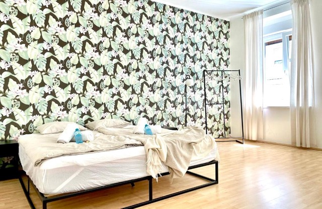 Central Comfy Apartment - Self Check-in