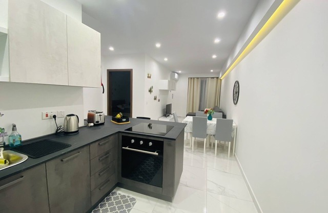 Central Cozy Located Apt
