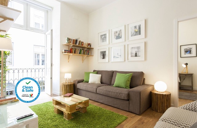 Central Downtown 1E up to 13guests by Central Hill