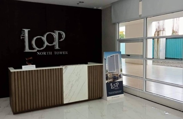 Central location Comfortable 2-Bedroom Unit with Fast wi-fi.