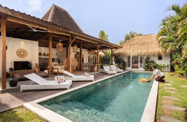 Central Oberoi, Seminyak - Newly Refurbished Villa A