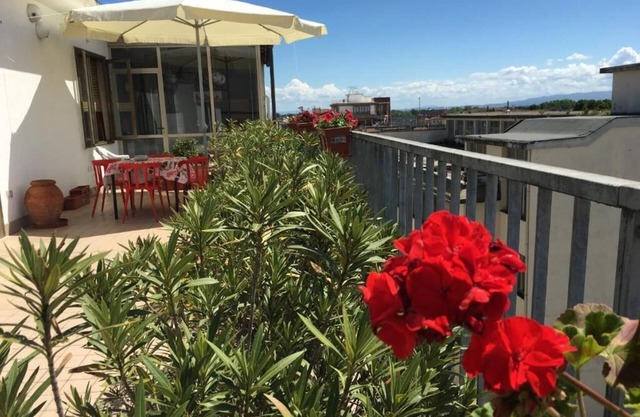 🇮🇹 Central Penthouse with Panoramic Terrace – Walk to Pisa Station & City cent