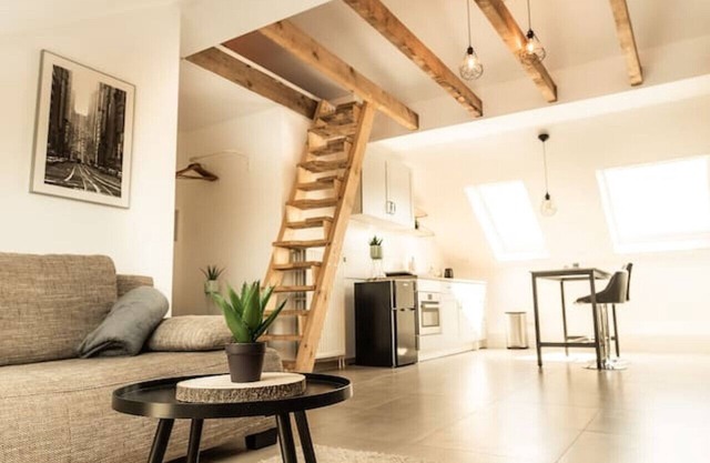 Central studio - loft with WLAN & parking space