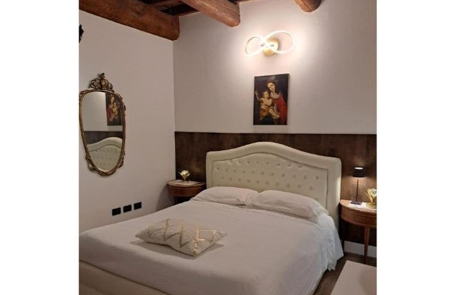 Centro storico, Centralissimo LUXURY SMERALDO SUITE Doccia Idromassaggio , cesto con piccola colazione