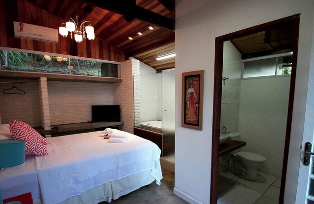 Chácara Andó Bed & Breakfast