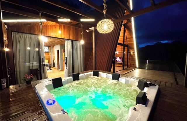 Chalé com Jacuzzi a 8km de Santa Teresa