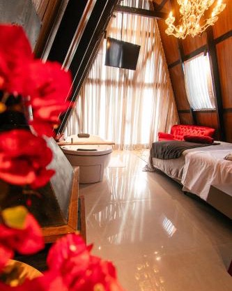 Chalé de Luxo em São Pedro de Alcântara - SC