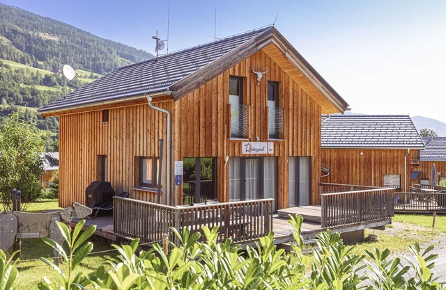 Chalet # 24a mit 4 Schlafzimmer, Sauna & Whirlpool