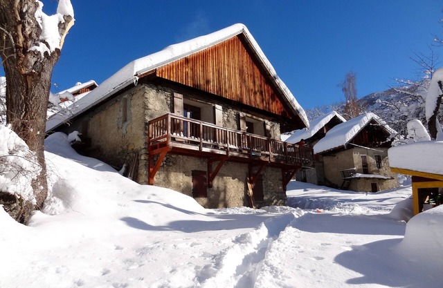 Chalet 12 people - Savoie - 160m2 - Beautiful balcony with Aiguilles d'Arves view