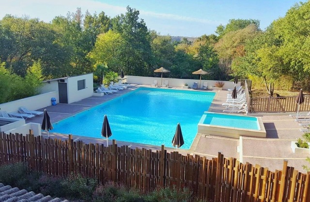 CHALET 4- Terrace, garden furniture, beautiful view, swimming pool, summer entertainment