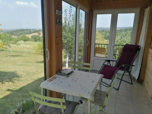 Chalet accueillant à Égliseneuve-des-Liards avec jardin