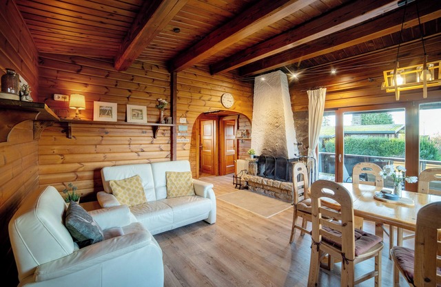 Chalet "Bühberg Alm" with Private Terrace, Balcony & Wi-Fi