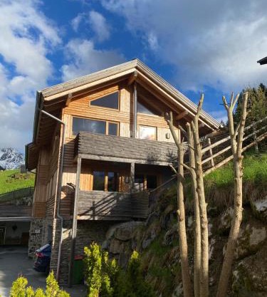 Chalet Bischofsmütze - Direkt an der Skipiste im Skigebiet Dachstein West