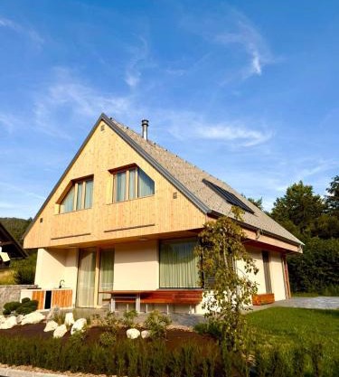 Chalet Bohinj Bliss Wellness and view of Triglav