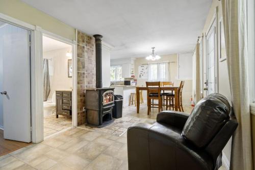 Chalet chaleureux avec spa près de Mont-Tremblant