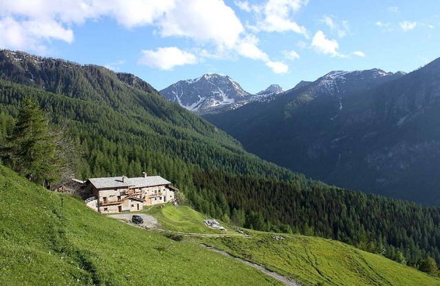Chalet 'Civico 5' with Mountain View, Shared Garden and Wi-Fi