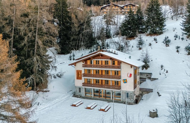 Chalet de l'Ours NATURE 4 Etages 52 pers