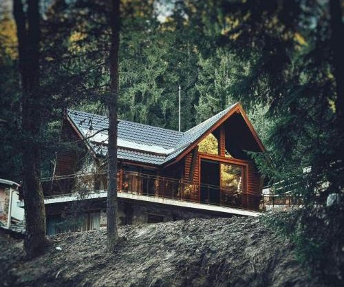 CHALET ELEVEN