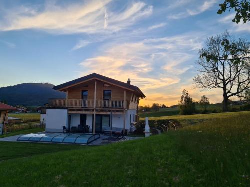 Chalet Gamsknogel mit privatem Pool und Whirlpool