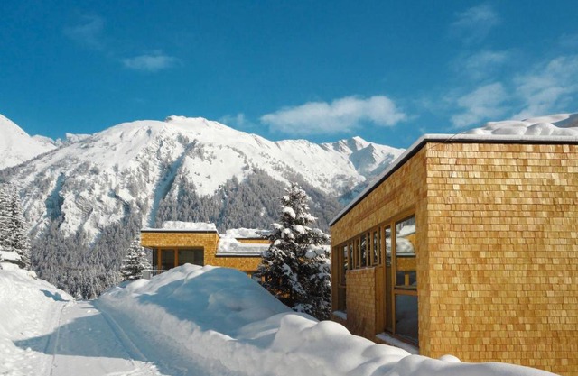 Chalet Gradonna Mountain Resort - KAX100 by Interhome