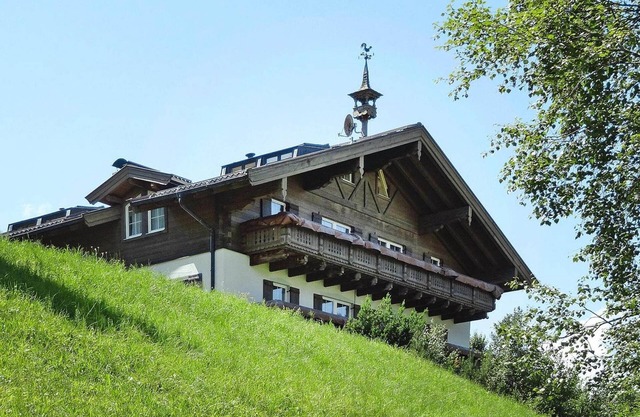 Chalet in Dienten by Ski Slopes & Wellness