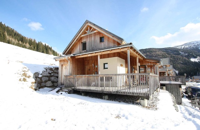 Chalet in Hohentauern near Ski Lift