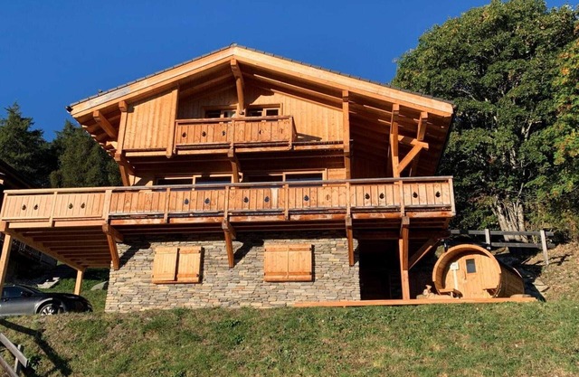 Chalet in Veysonnaz near Ski Lift & Gondola