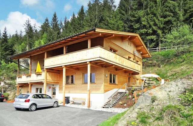 Chalet in Zell am Ziller near Ski Lifts