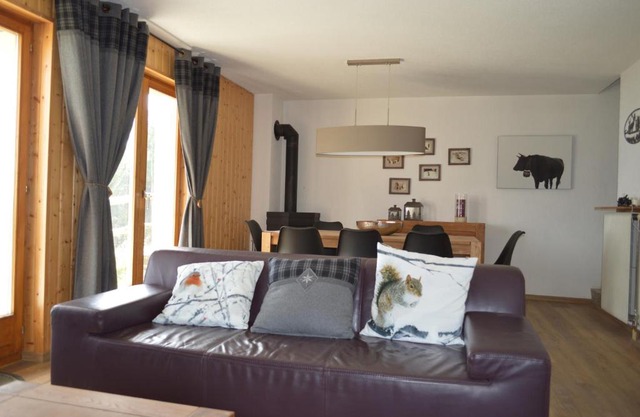 "Chalet le Dahlia - 4 Vallees"