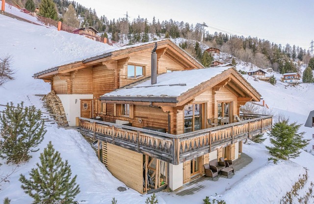 Chalet le Grand Ours - Jacuzzi Sauna Views Ski-In Ski-Out - La Tzoumaz, 4 Vallees