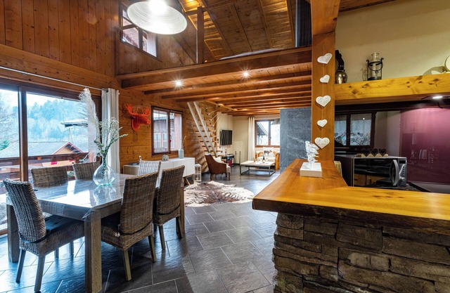 Chalet "Les Myrtilles" – Nature, Comfort & Scenic Walks from the Doorstep