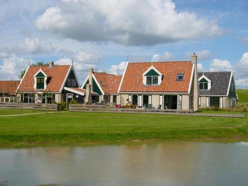 Chalet near the Wadden Sea