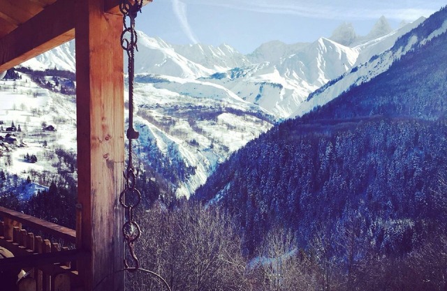 Chalet Neuf in farm hamlet - 3,5km from Les Sybelles - 310km of slopes