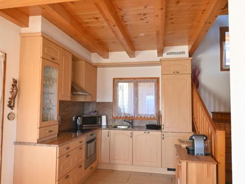 Chalet Orchidée by Interhome