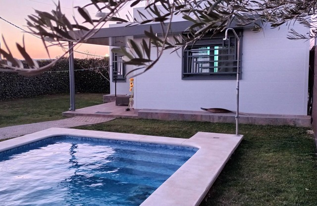 Chalet Rural con Encanto a 10 Minutos de Sevilla