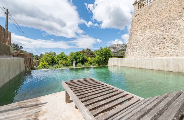 Chalet 'Ses Llebres' with Private Pool, Wi-Fi and Air Conditioning