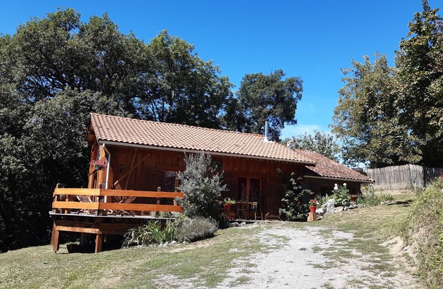 Chalet sleeps 10 Trout fishing closed