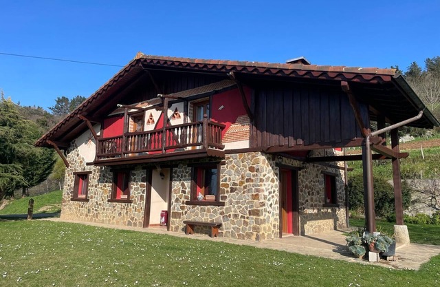 Chalet 'Txatonea' with Mountain View, Private Terrace and Wi-Fi