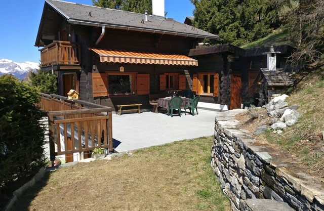 Chalet VOLIÈRE HAUT -Outside : chalet for 8 persons, large terrace, garden, balcony, barbecue, sun t