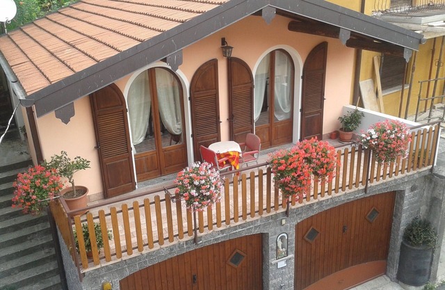 CHALET WITH POOL FOR 2 PEOPLE IN VALLEY ALBANO