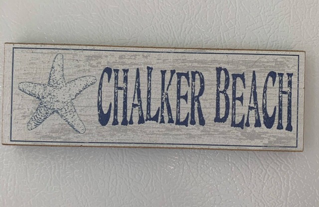 Chalker Beach cottage, steps to private beach.