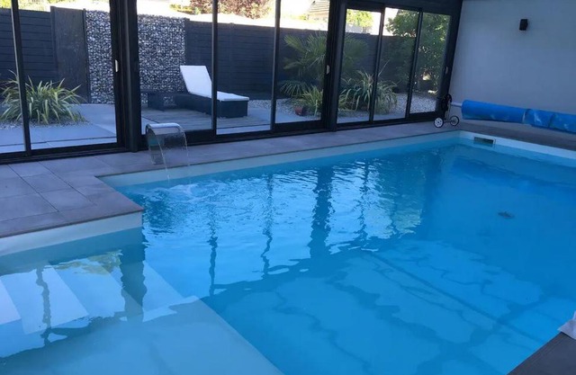 chambre d'hote dans villa avec piscine
