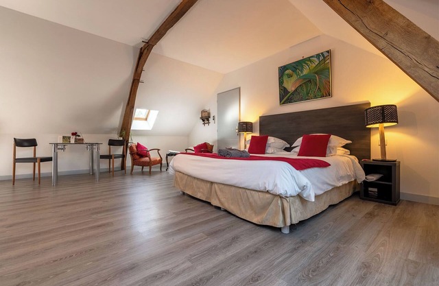 Chambre Lucy 2 Adults, salted heated swimming pool (june to septembre) , spa