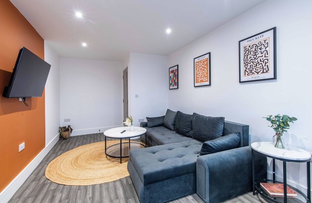 Chapel Street Flat 5 - Parks & Leisure Spaces Nearby