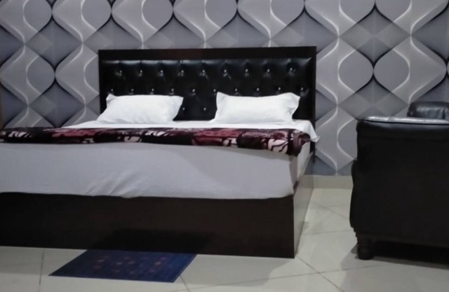 Chappan bhog hotel Hapur