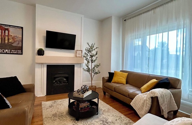 Character antique house in Brandon, Ideal for friends, family, or work gathering