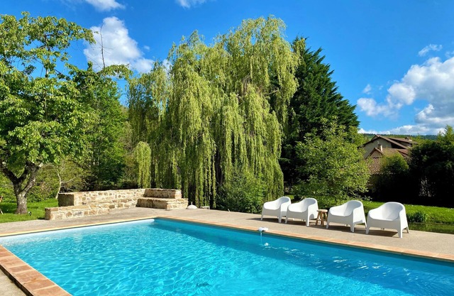 Character cottage with private pool set in 5 hectares of gardens and woodland
