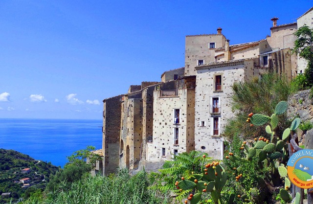 Characteristic house in Belmonte Calabro, Medieval village, Ecotourism, Tradition